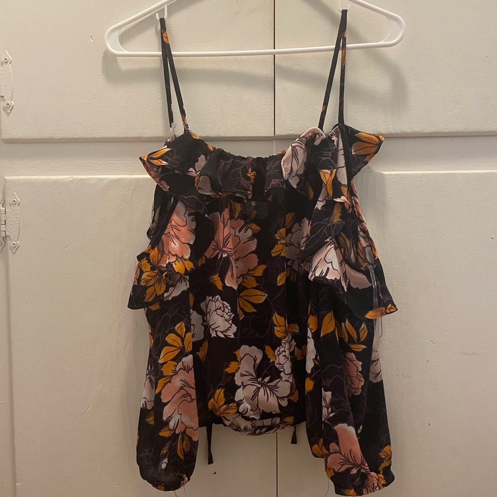 XL Charlotte Russe Floral Print Off-The-Shoulder Top With Mid-Length Sleeves